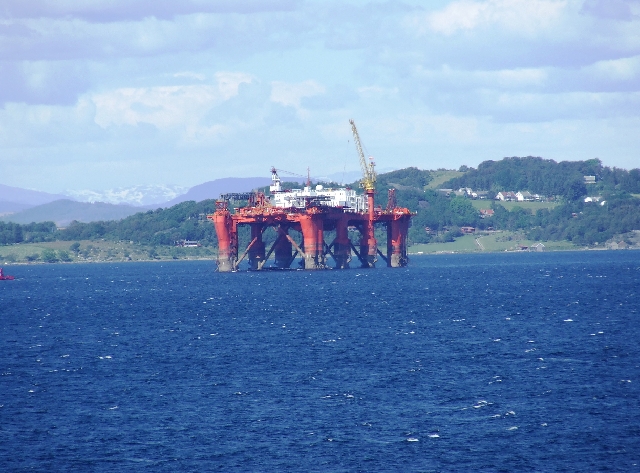 OilPlatform in Repair.JPG